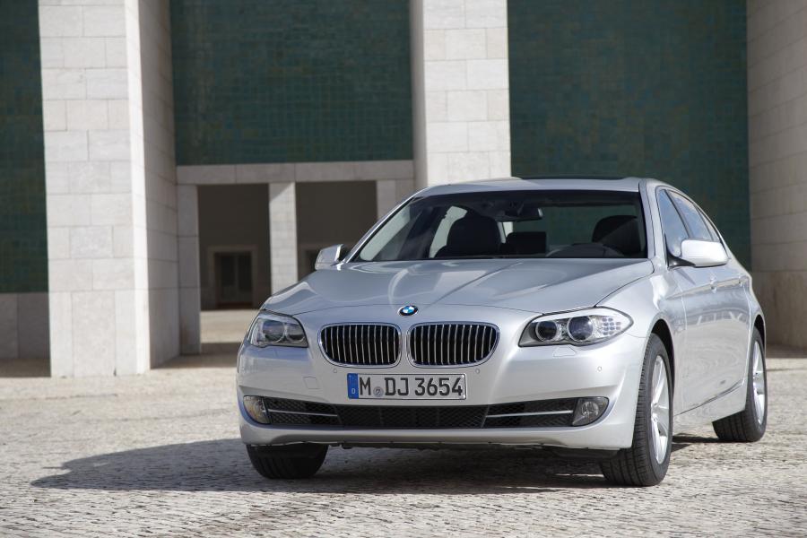  BMW 5-Series Long-Wheelbase 2010 года  (CN) (фото 64 из 77)